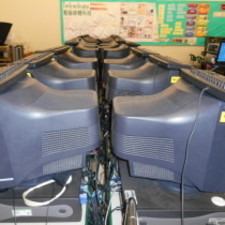 Flat LCD Screens for Students